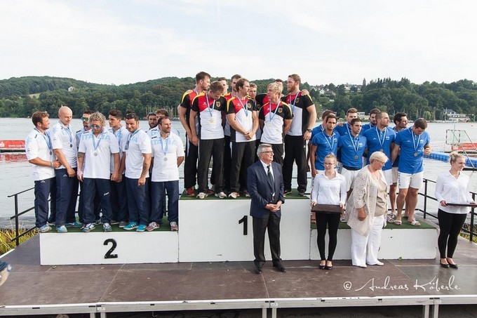 2015_European_Championships_Canoe_Polo-senior_hommes.jpg